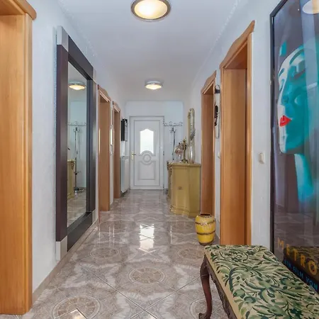Dino By Rent Istria Apartment *
